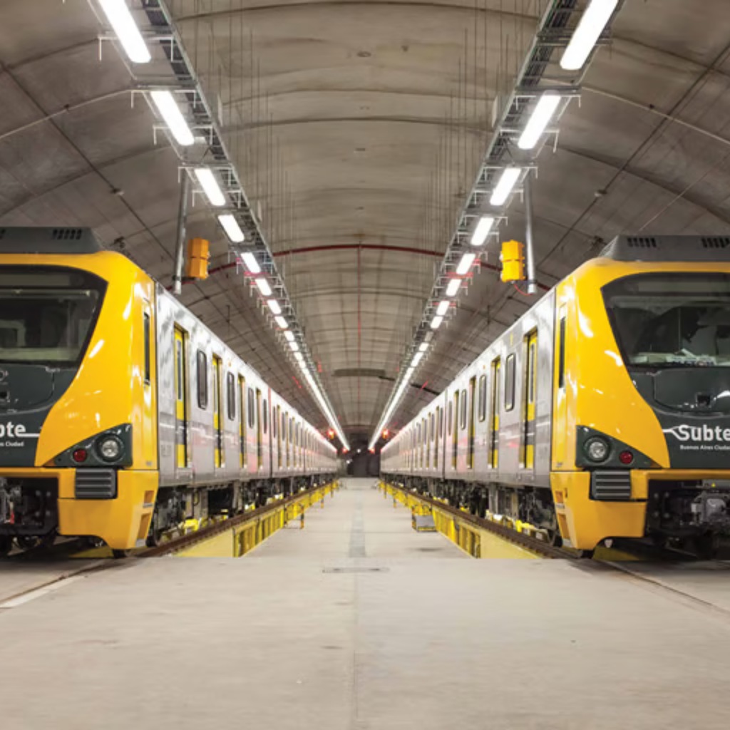 Estando Led Marea Lumenac 40w con tubos incorporados 3000k